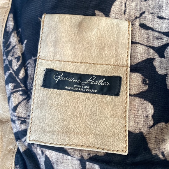 Scotch and Soda Beautiful Brown Leather Jacket - Picture 3 of 10